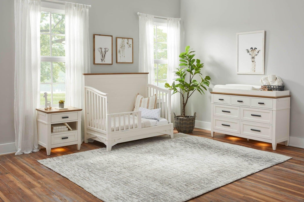 Heritage House Artisan 7-Drawer Dresser with Lights