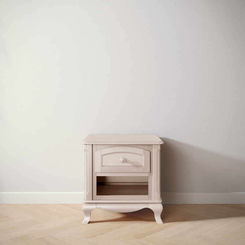 Romina Cleopatra Nightstand