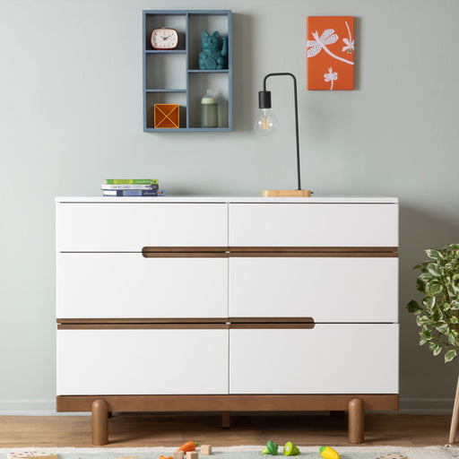 Dadada Bliss 6-Drawer Dresser in modern nursery setting