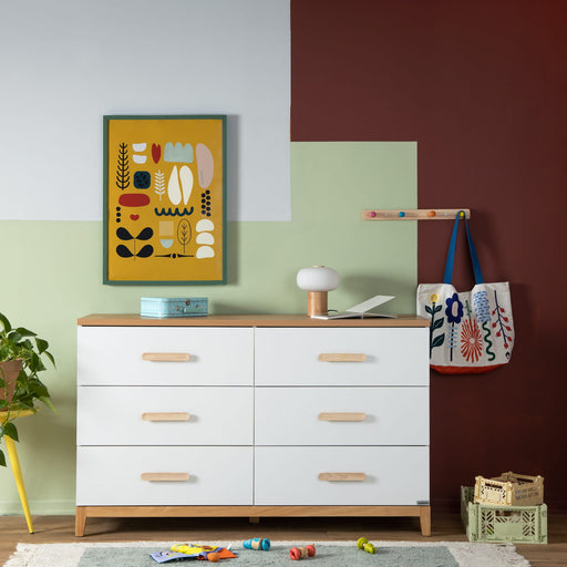 Dadada Lala Big 6-Drawer Dresser in modern nursery setting