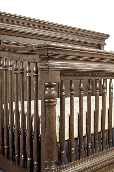 Stella Baby & Child Kerrigan Convertible Crib